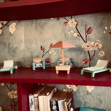 Chic Retreat With A Beautiful Sea View Daire Milford