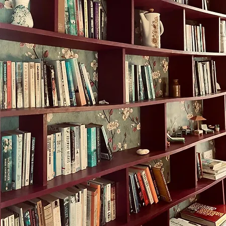 Chic Retreat With A Beautiful Sea View *