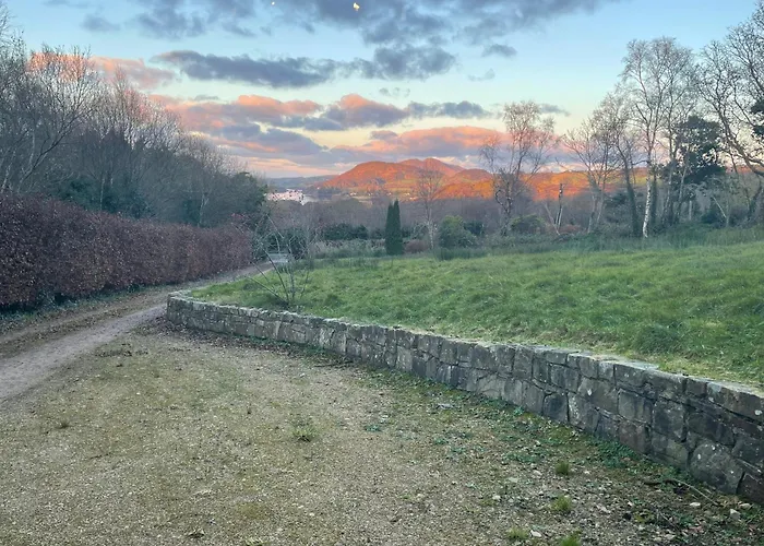 Chic Retreat With A Beautiful Sea View *