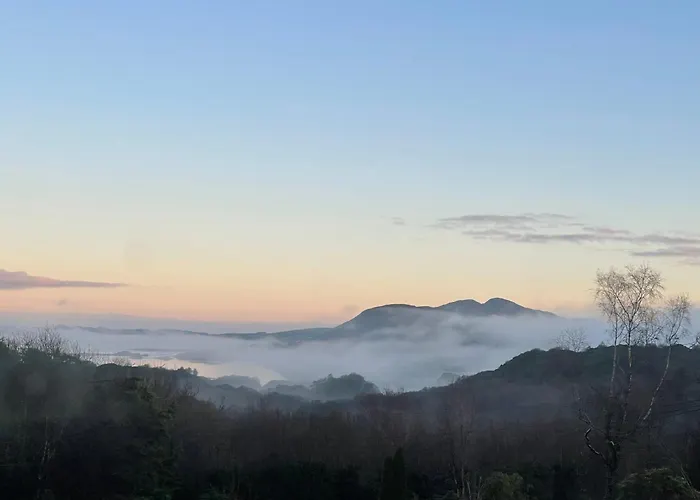 Chic Retreat With A Beautiful Sea View マイルフォード