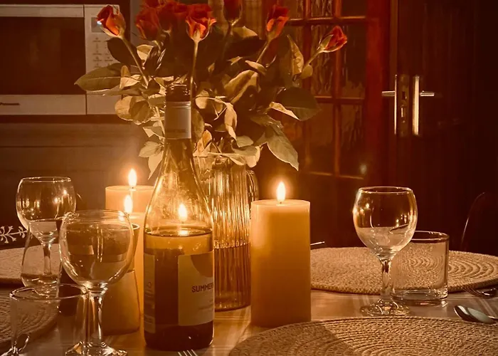 アパート Chic Retreat With A Beautiful Sea View マイルフォード