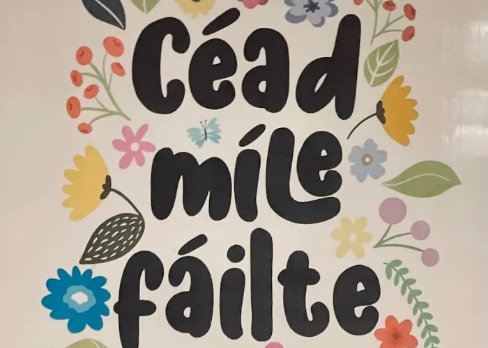 Chic Retreat With A Beautiful Sea View アパート *